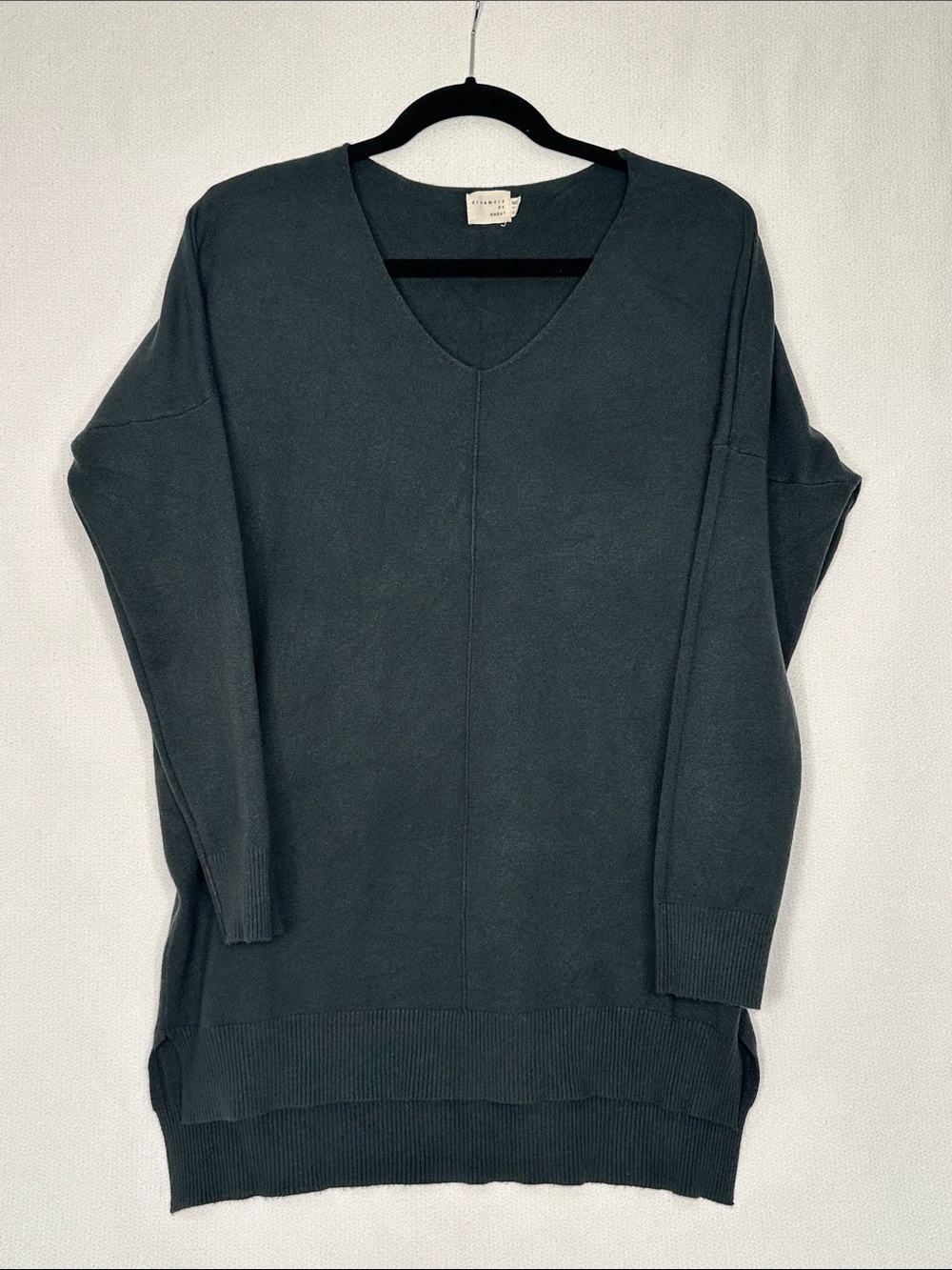 Women’s Relaxed V-Neck Sweater in Charcoal